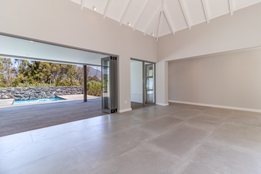 4 Bedroom Property for Sale in Pearl Valley at Val de Vie Western Cape